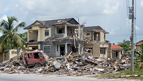 houses hit by calamity-1